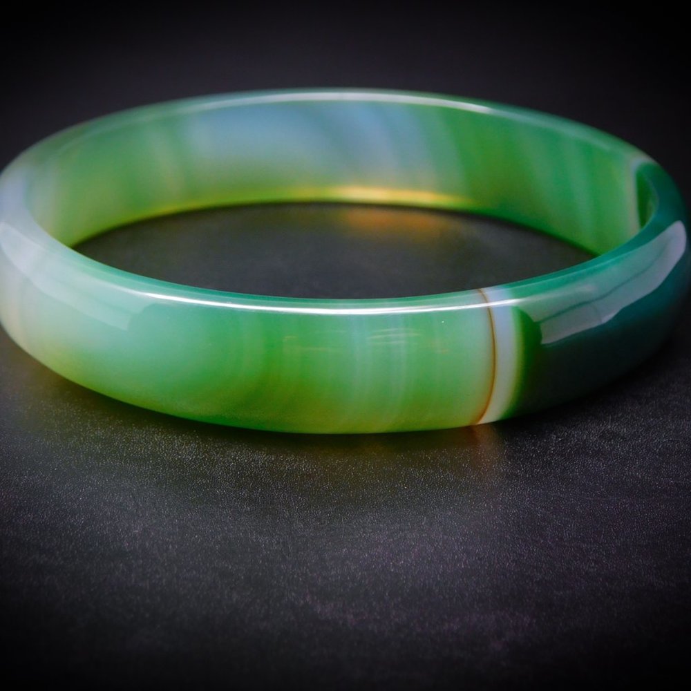 Vintage Art Glass Bangle Bracelet.